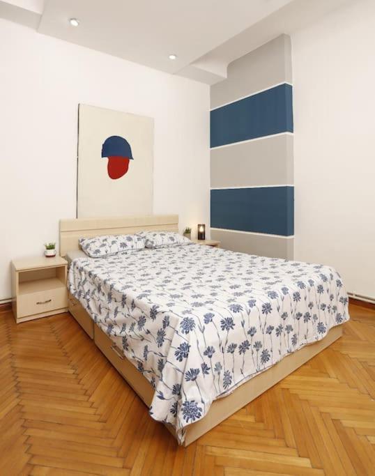 1 Bdrm Apartment In City Center Bükreş Dış mekan fotoğraf
